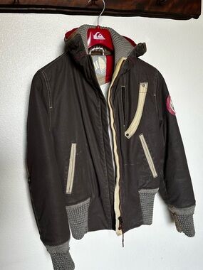 Women’s Brown Insulated Jacket with Knit Cuffs